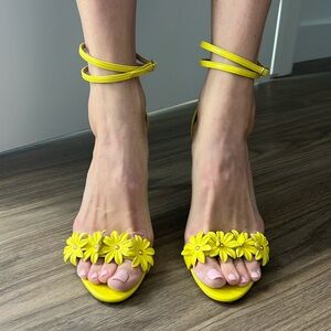 NWOT Jcrew yellow pumps with floral details